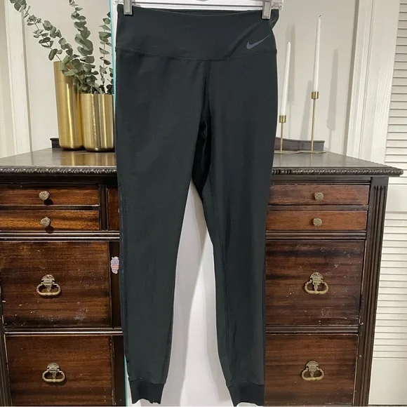 Nike Dri Fit leggings/joggers - Picture 1 of 5